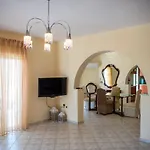 Maria Villa Armenoí